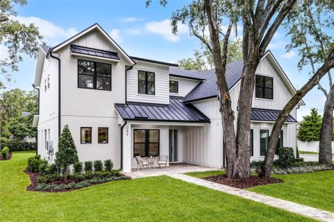House in Winter Garden, Florida 4 bedrooms, 319.4 sq.m. № 1832131 - photo 3