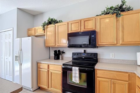 House in Davenport, Florida 6 bedrooms, 257.43 sq.m. № 1516974 - photo 30