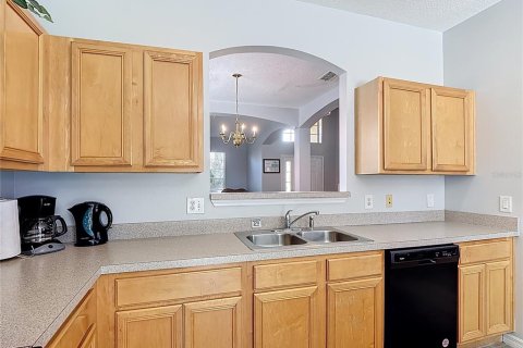 House in Davenport, Florida 6 bedrooms, 257.43 sq.m. № 1516974 - photo 29