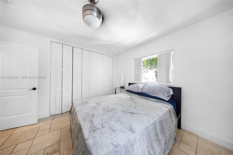 Condo in Miami Beach, Florida, 1 bedroom  № 2053046 - photo 12