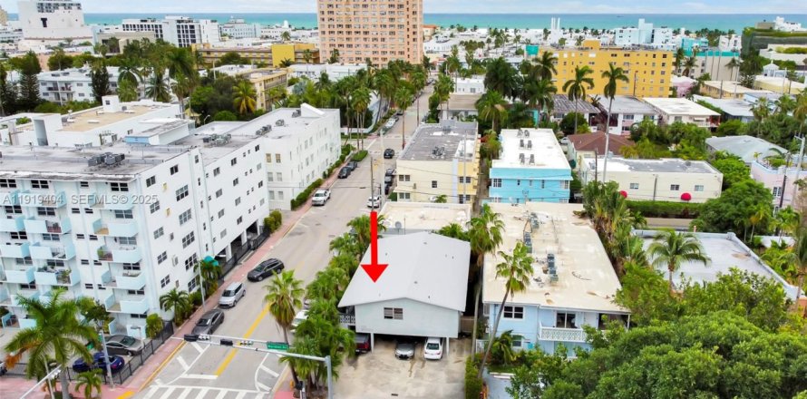 Condo in Miami Beach, Florida, 1 bedroom  № 2053046