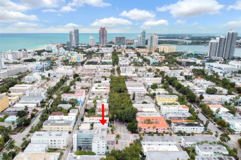 Condo in Miami Beach, Florida, 1 bedroom  № 2053046 - photo 2