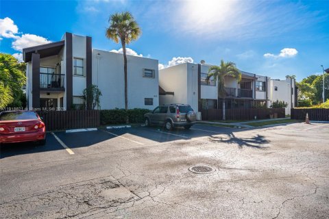 Copropriété à vendre à Miami, Floride: 1 chambre, 82.96 m2 № 1973983 - photo 2