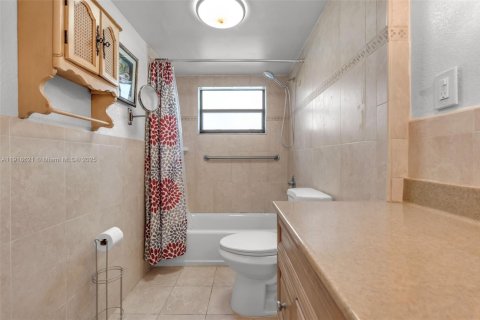 Copropriété à vendre à Miami, Floride: 1 chambre, 82.96 m2 № 1973983 - photo 20