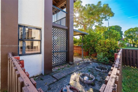 Copropriété à vendre à Miami, Floride: 1 chambre, 82.96 m2 № 1973983 - photo 24