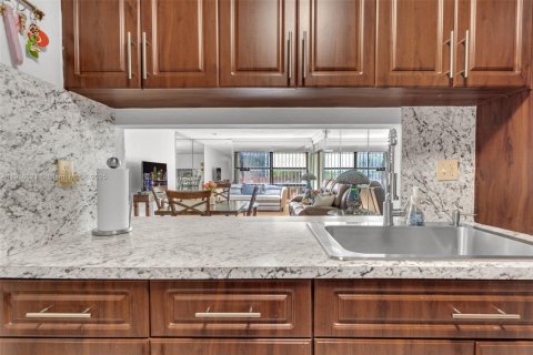 Copropriété à vendre à Miami, Floride: 1 chambre, 82.96 m2 № 1973983 - photo 8