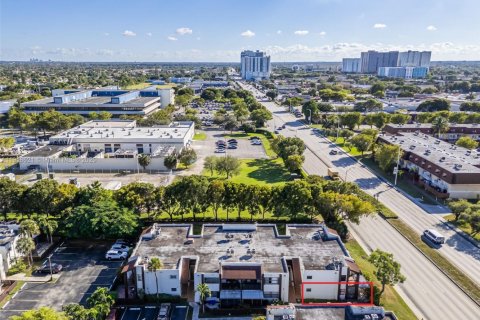 Copropriété à vendre à Miami, Floride: 1 chambre, 82.96 m2 № 1973983 - photo 4