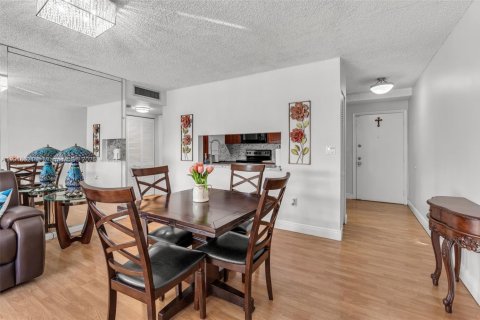 Copropriété à vendre à Miami, Floride: 1 chambre, 82.96 m2 № 1973983 - photo 13