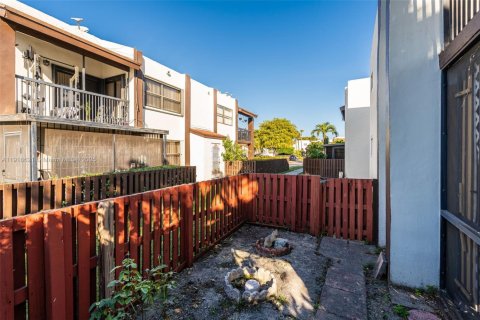 Copropriété à vendre à Miami, Floride: 1 chambre, 82.96 m2 № 1973983 - photo 26