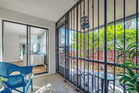 Copropriété à vendre à Miami, Floride: 1 chambre, 82.96 m2 № 1973983 - photo 27