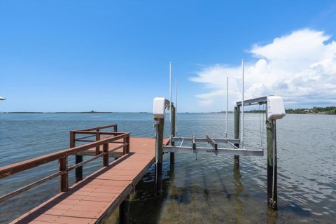 Casa en venta en Clearwater, Florida, 3 dormitorios, 159.79 m2 № 2132007 - foto 24