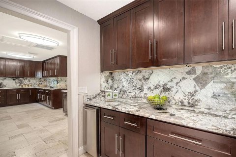 Купить виллу или дом в Сарасота, Флорида 11 комнат, 174.93м2, № 2166645 - фото 20