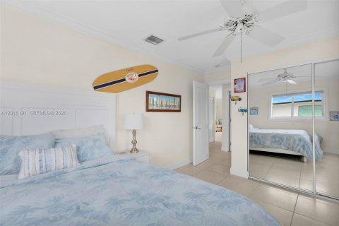 House in Big Pine Key, Florida 4 bedrooms, 89.19 sq.m. № 2256533 - photo 21