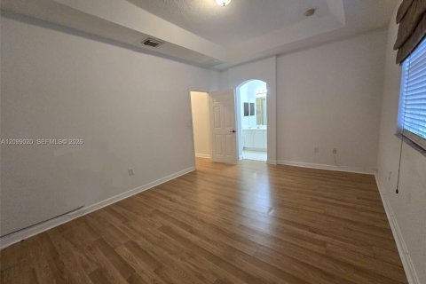 Townhouse in Doral, Florida 3 bedrooms, 156.35 sq.m. № 2397627 - photo 22