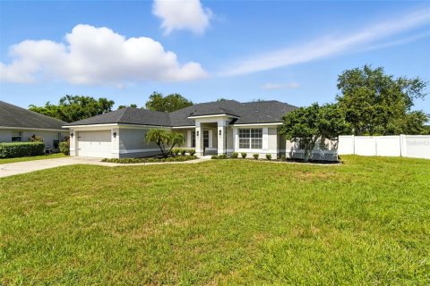 House in Auburndale, Florida 4 bedrooms, 203.55 sq.m. № 1884823 - photo 2