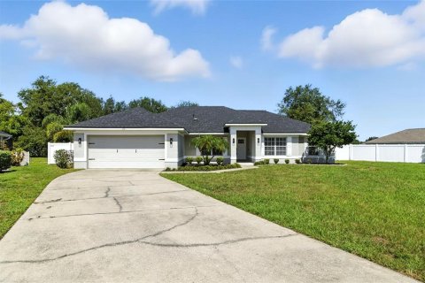 House in Auburndale, Florida 4 bedrooms, 203.55 sq.m. № 1884823 - photo 1