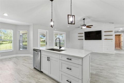House in Auburndale, Florida 4 bedrooms, 203.55 sq.m. № 1884823 - photo 11