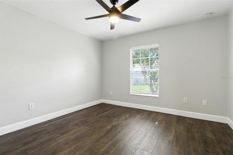 House in Auburndale, Florida 4 bedrooms, 203.55 sq.m. № 1884823 - photo 25