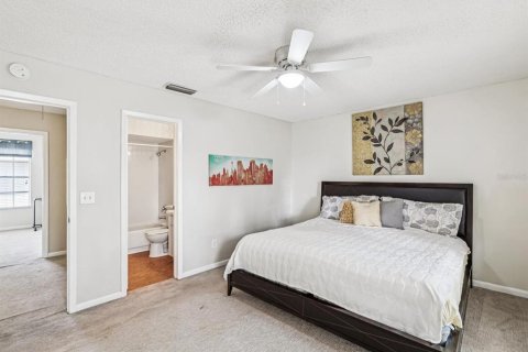 Touwnhouse à vendre à Tampa, Floride: 2 chambres, 113.62 m2 № 1910190 - photo 10