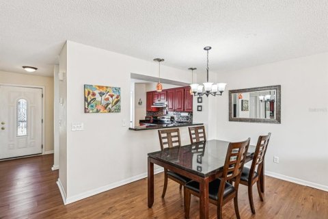 Touwnhouse à vendre à Tampa, Floride: 2 chambres, 113.62 m2 № 1910190 - photo 6