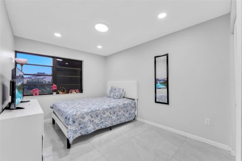 Copropriété à vendre à Miami, Floride: 4 chambres, 147.16 m2 № 2153373 - photo 10