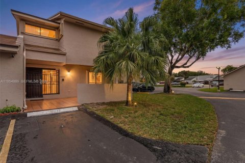 Copropriété à vendre à Miami, Floride: 4 chambres, 147.16 m2 № 2153373 - photo 4