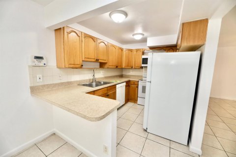Touwnhouse à louer à Sunrise, Floride: 4 chambres, 158.31 m2 № 2168463 - photo 20