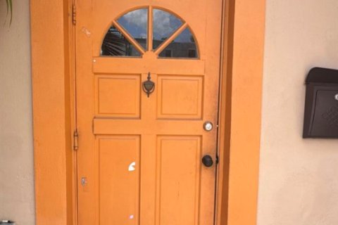 Touwnhouse à louer à Sunrise, Floride: 4 chambres, 158.31 m2 № 2168463 - photo 2