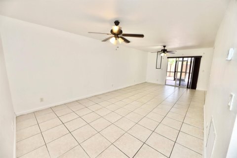 Touwnhouse à louer à Sunrise, Floride: 4 chambres, 158.31 m2 № 2168463 - photo 10