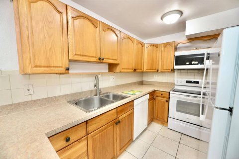 Touwnhouse à louer à Sunrise, Floride: 4 chambres, 158.31 m2 № 2168463 - photo 18