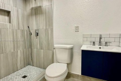 Снять в аренду виллу или дом в Майами-Гарденс, Флорида 2 спальни, 73.02м2, № 1966078 - фото 7