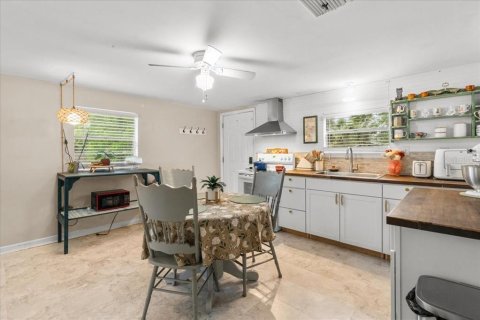 Villa ou maison à vendre à DeLand, Floride: 2 chambres, 89.28 m2 № 1732952 - photo 11
