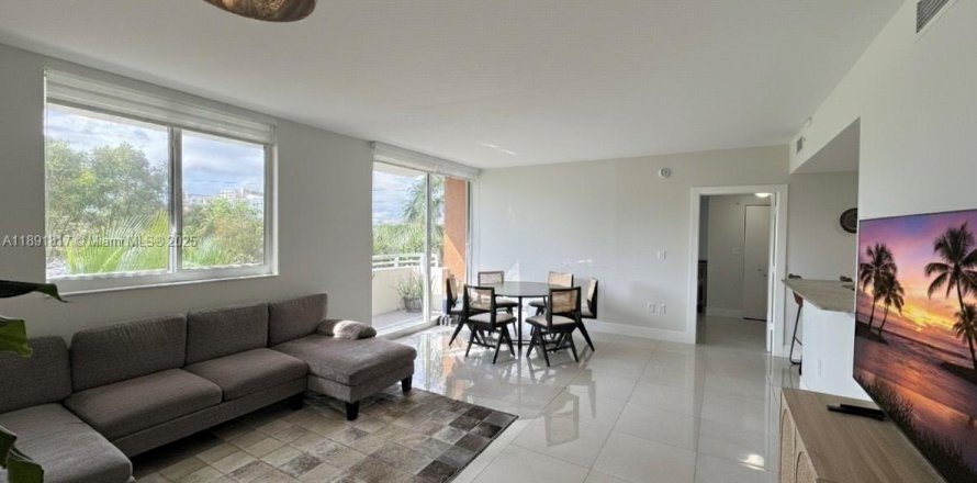 Condo à Aventura, Floride, 3 chambres  № 1946343