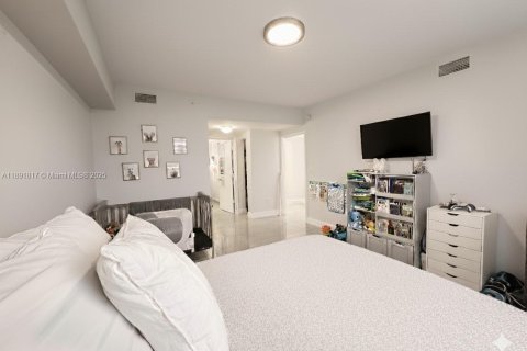 Copropriété à vendre à Aventura, Floride: 3 chambres, 131.18 m2 № 1946343 - photo 14