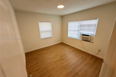 Apartment in Miami, Florida 3 bedrooms, 74.32 sq.m. № 2062557 - photo 9