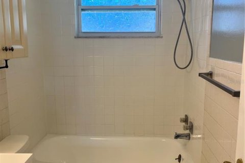 Appartement à louer à Dunedin, Floride: 2 chambres, 69.68 m2 № 2390868 - photo 10