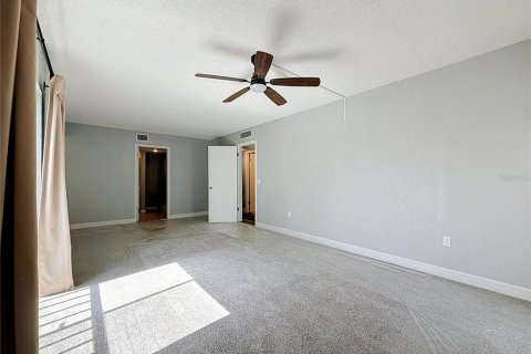 Copropriété à vendre à Largo, Floride: 3 chambres, 169.08 m2 № 2427628 - photo 30