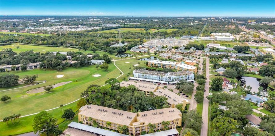 Condo à Largo, Floride, 3 chambres № 2427628