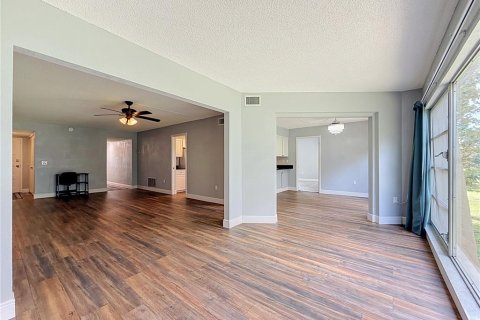 Copropriété à vendre à Largo, Floride: 3 chambres, 169.08 m2 № 2427628 - photo 5