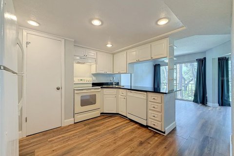 Copropriété à vendre à Largo, Floride: 3 chambres, 169.08 m2 № 2427628 - photo 12