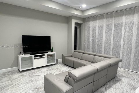 Villa ou maison à vendre à Westlake, Floride: 3 chambres, 177.72 m2 № 1951466 - photo 4