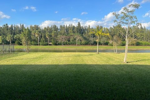 Villa ou maison à vendre à Westlake, Floride: 3 chambres, 177.72 m2 № 1951466 - photo 7