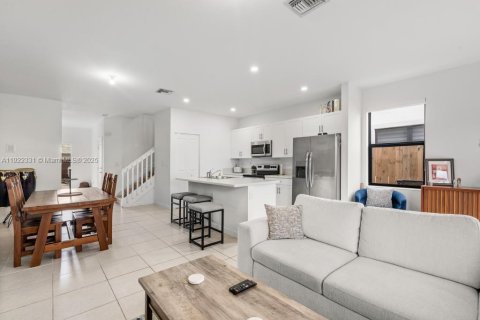 Adosado en venta en Homestead, Florida, 3 dormitorios, 153.38 m2 № 2018824 - foto 6