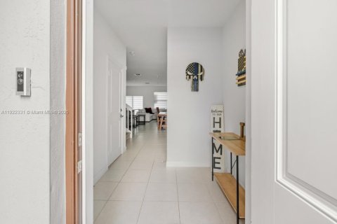 Adosado en venta en Homestead, Florida, 3 dormitorios, 153.38 m2 № 2018824 - foto 3