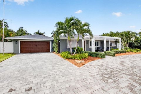 House in Boynton Beach, Florida 3 bedrooms, 164.9 sq.m. № 2357305