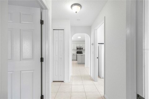 Villa ou maison à vendre à Summerfield, Floride: 3 chambres, 157.47 m2 № 2133216 - photo 11