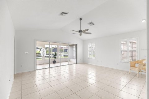 Villa ou maison à vendre à Summerfield, Floride: 3 chambres, 157.47 m2 № 2133216 - photo 12