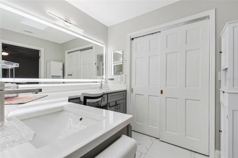 Casa en venta en Apopka, Florida, 4 dormitorios, 229.65 m2 № 2223444 - foto 19