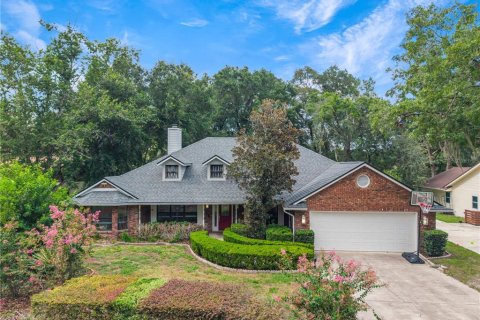Casa en venta en Apopka, Florida, 4 dormitorios, 229.65 m2 № 2223444 - foto 2