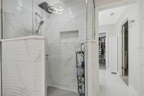 Casa en venta en Apopka, Florida, 4 dormitorios, 229.65 m2 № 2223444 - foto 21